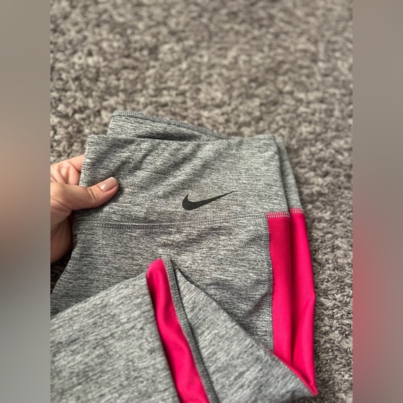Women’s NIKE Dri-Fit Cropped Pants Gray Heathered Stretch Waist Pull On Size L - Picture 5 of 8